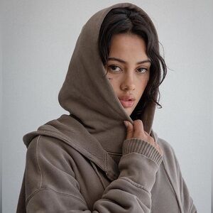 Elwood Core Hoodie Vintage Brown